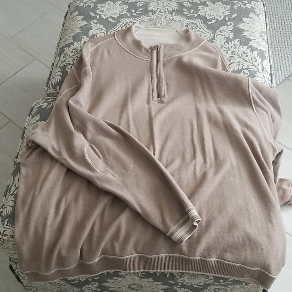 Reversible sweater